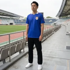 JELEX Equipaciones|Tienda Para Aficionados^Japón "Retro History" Hombre Camiseta